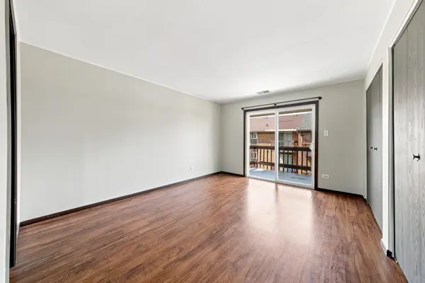 6408 Nature DR #3W, Oak Forest, IL 60452