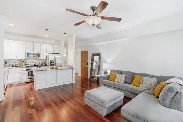 2235 N LISTER AVE #202, Chicago, IL 60614