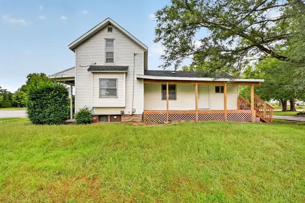 1644 Logan AVE, Waterloo, IA 50703