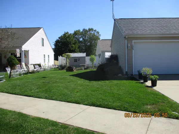 1585 Saugus Close, Valparaiso, IN 46385