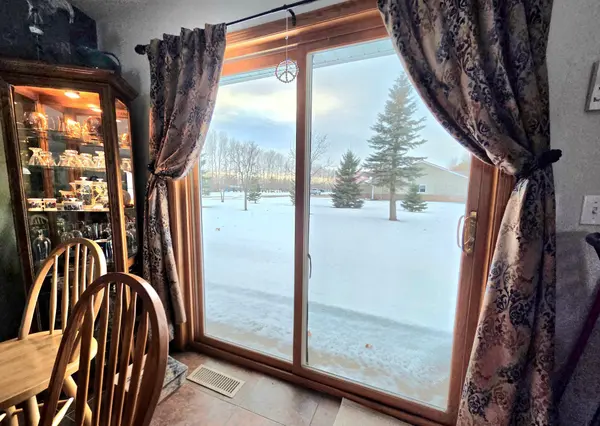 601 4th ST NW, Twin Valley, MN 56584