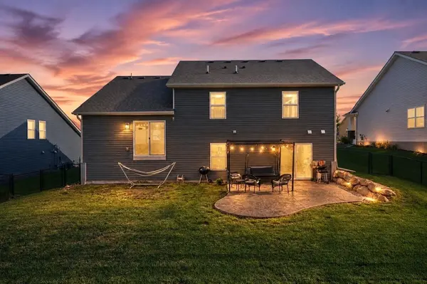 7737 205th ST W, Lakeville, MN 55044