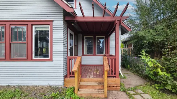 749 Geranium AVE E, Saint Paul, MN 55106