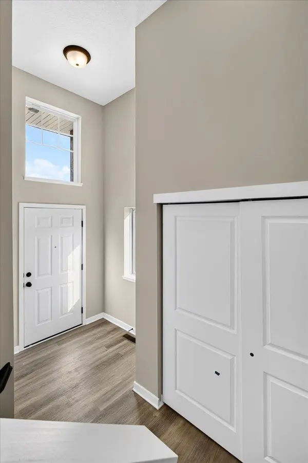1930 Pierce ST S, Cambridge, MN 55008