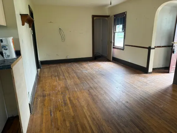 1302 Saint Joseph AVE, Albert Lea, MN 56007