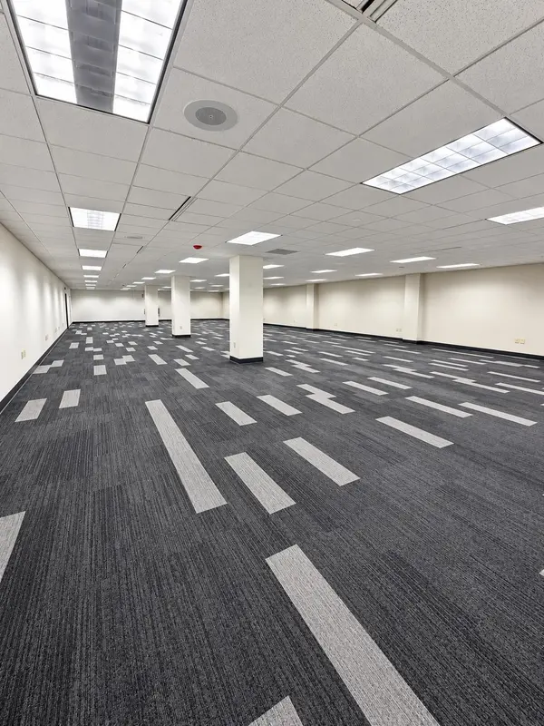 100 W COLLEGE AVE, Appleton, WI 54911