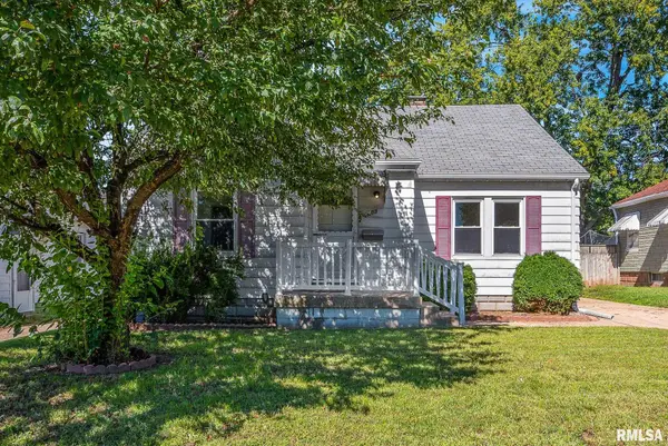1003 CHESTNUT ST, Pekin, IL 61554