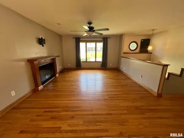 1213 STACY LN, Macomb, IL 61455