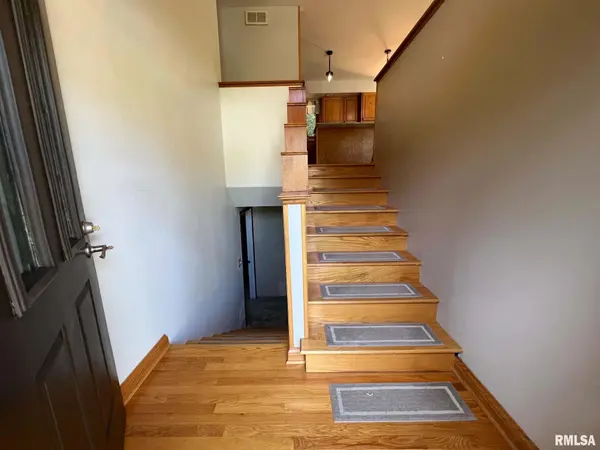 1213 STACY LN, Macomb, IL 61455