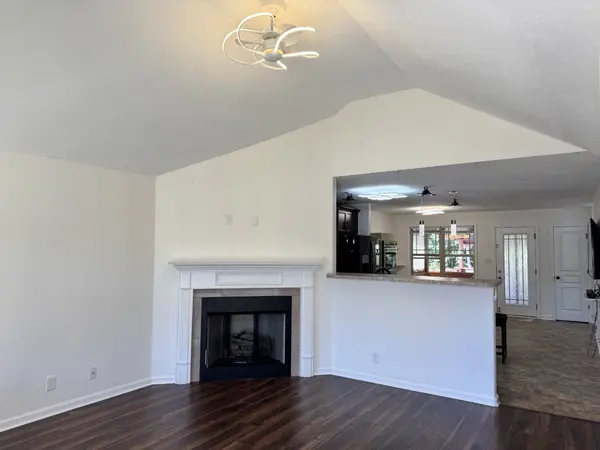 222 Hillview Way, Springfield, TN 37172