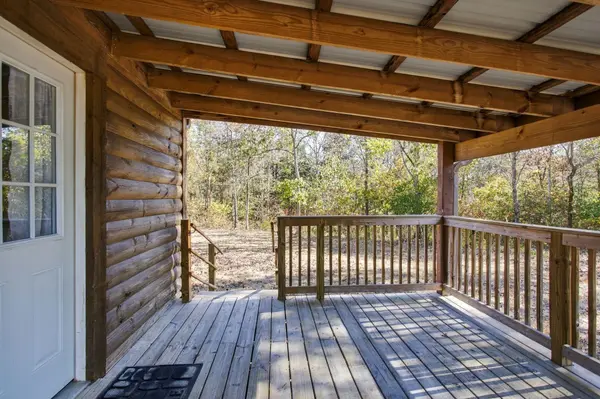 3561 Tobe Robertson Rd, Columbia, TN 38401