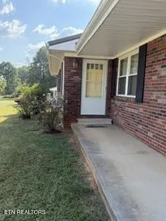 126 Tonawanda Tr, Madisonville, TN 37354
