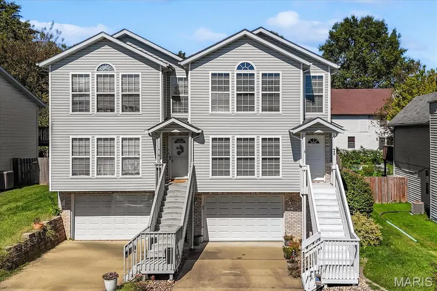 7 Clinton Hill DR, Belleville, IL 62226