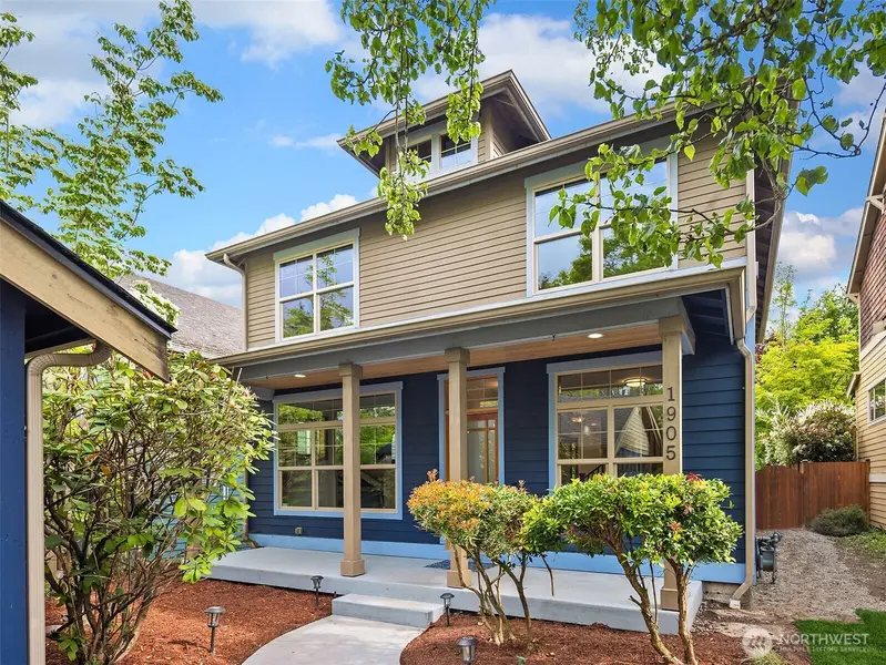 1905 NE 125th ST, Seattle, WA 98125