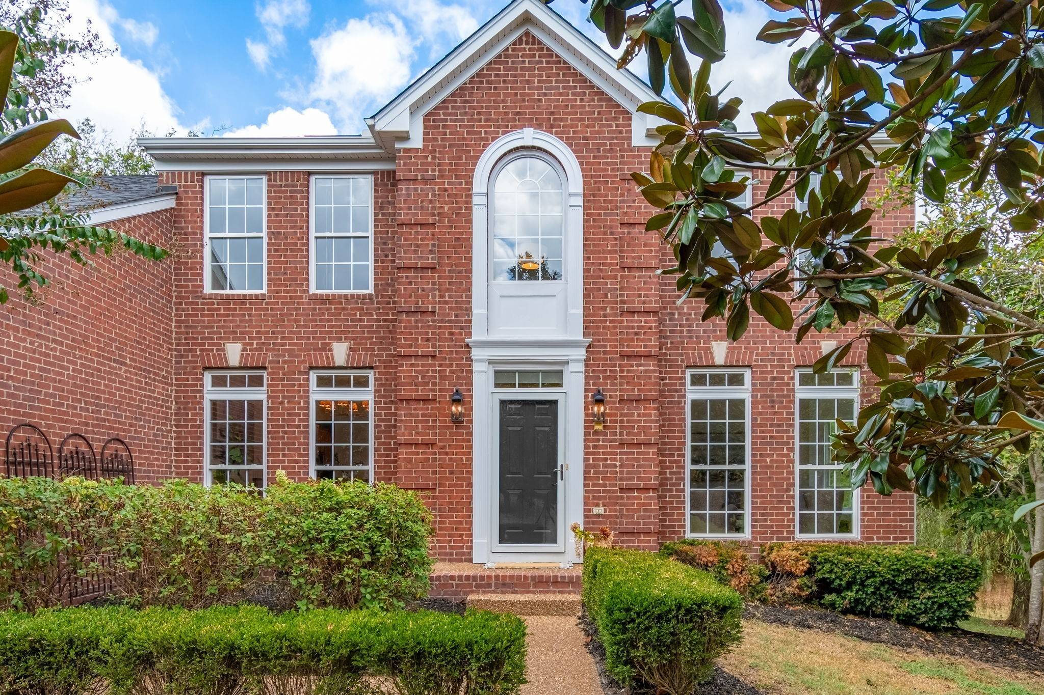 1304 Sweetwater Dr, Brentwood, TN 37027
