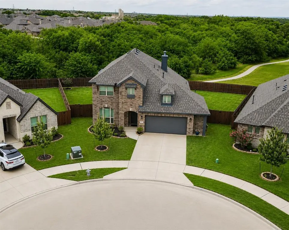 10705 Stanhope Drive, Fort Worth, TX 76036