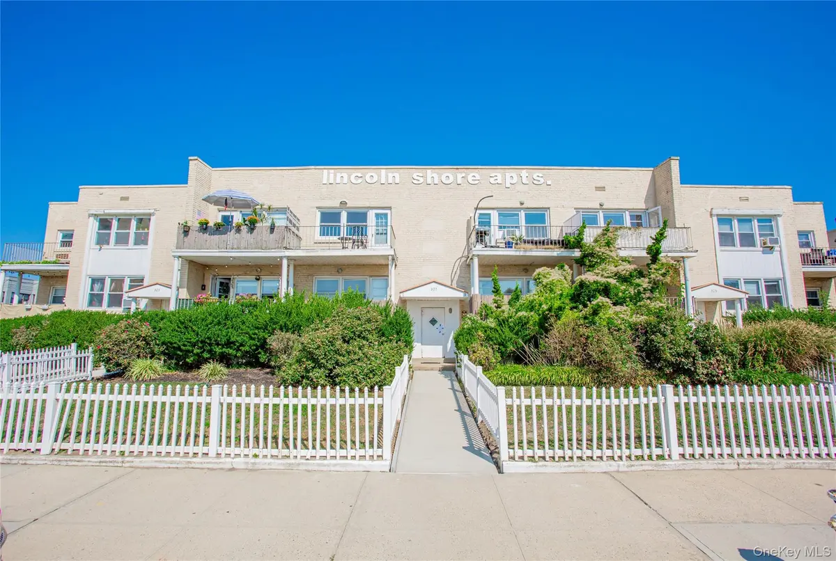 345 Shore RD #2E, Long Beach, NY 11561