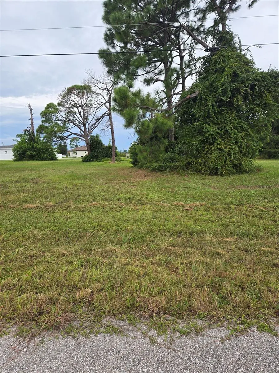 6 MASTHEAD RD, Placida, FL 33946