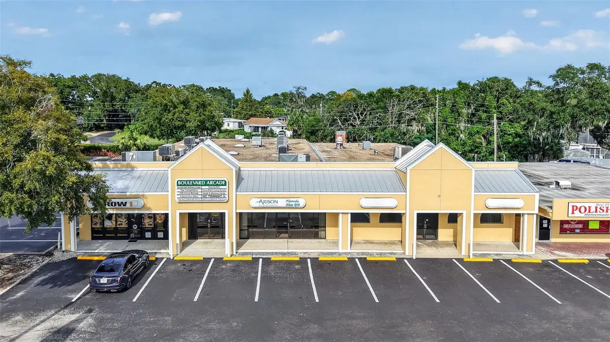 1326 W NORTH BLVD #1, Leesburg, FL 34748