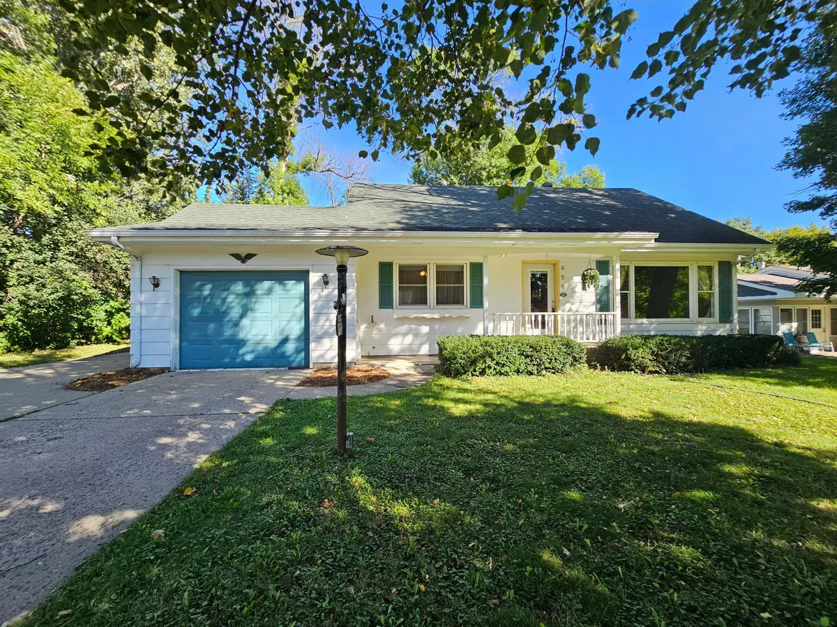 655 Mooers AVE SE, Cokato, MN 55321