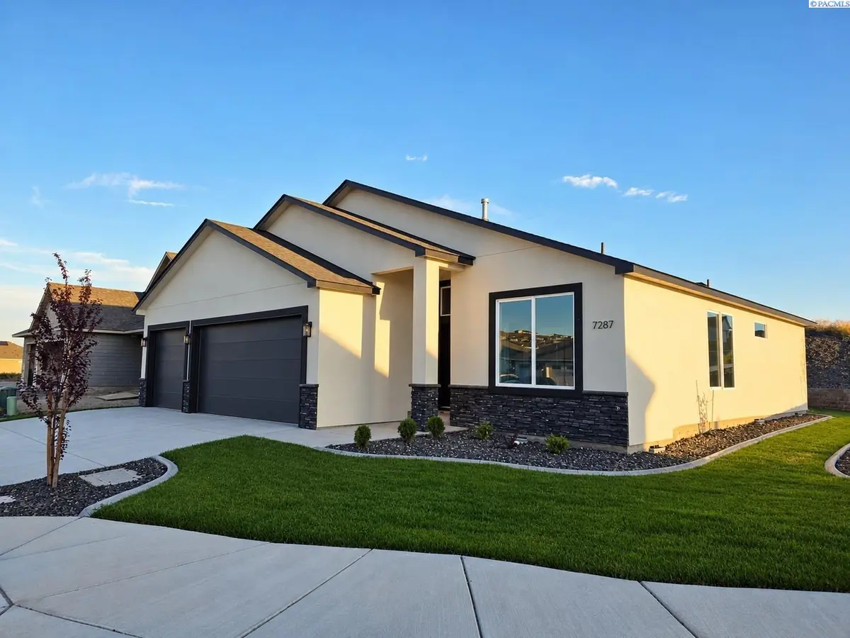 7287 W 30th Ave., Kennewick, WA 99338