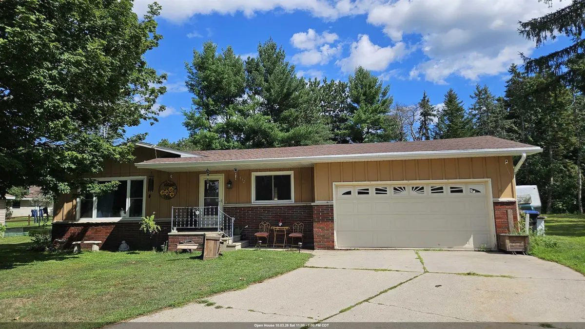 132 SCHOOL CT, Shawano, WI 54166