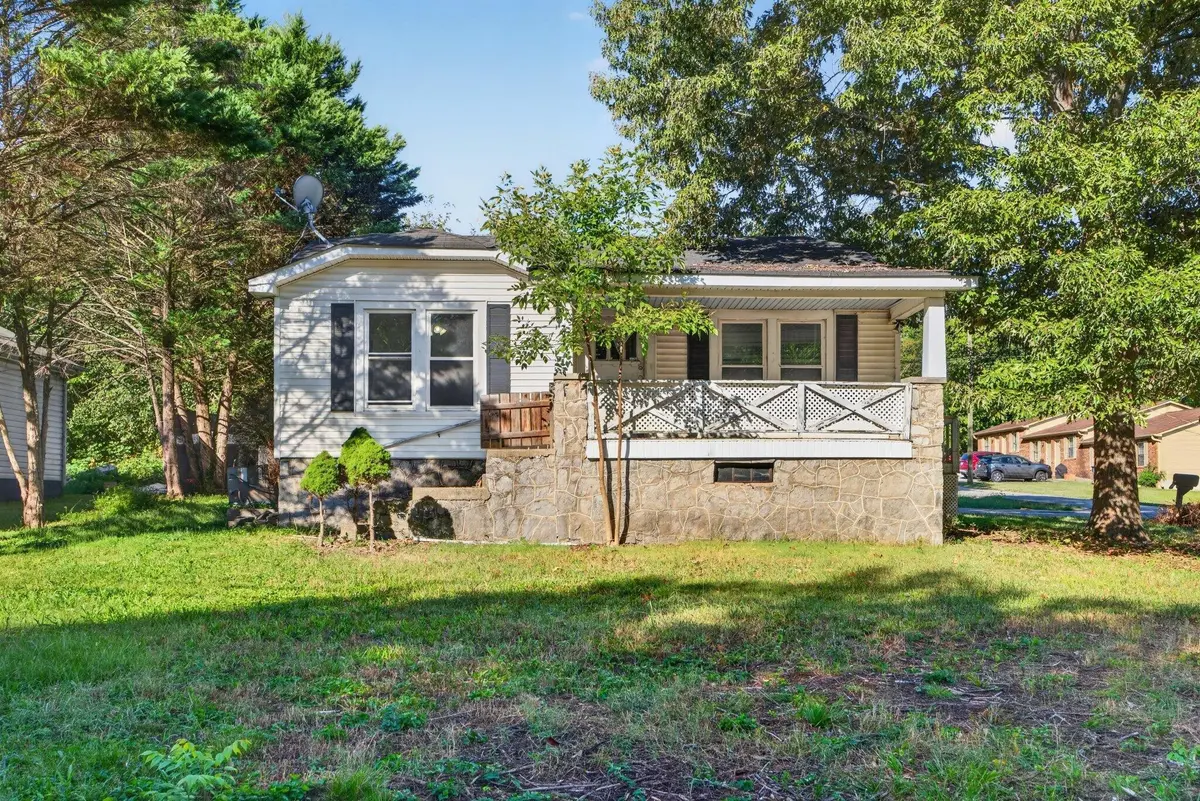 448 W State Line Road, Rossville, GA 30741