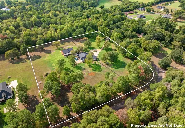 1125 County Road 1401, Jacksonville, TX 75766