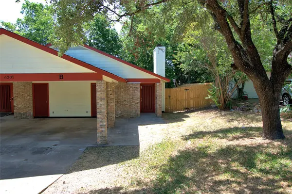 6201 Soft Wind CIR #B, Austin, TX 78745
