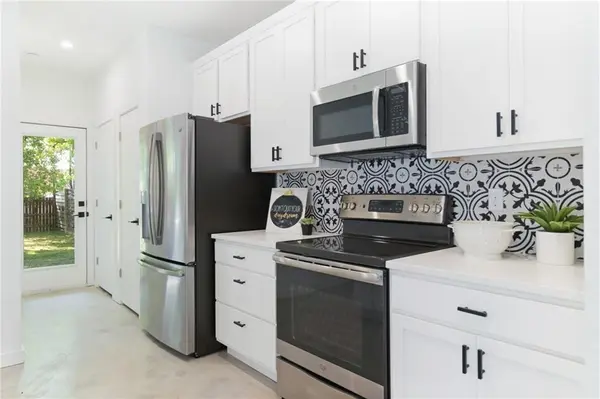 1144 Gunter ST #202, Austin, TX 78721