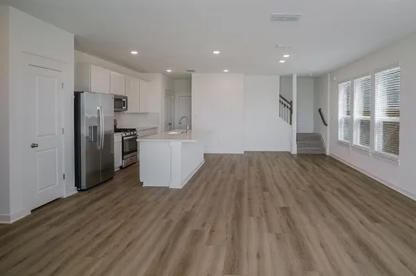 124 Hartson DR, Taylor, TX 76574