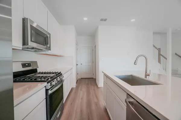 124 Hartson DR, Taylor, TX 76574