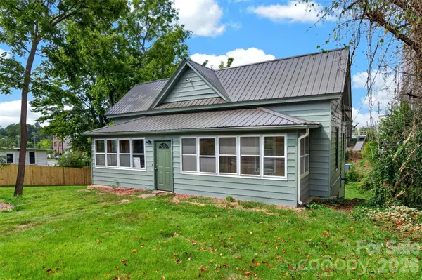 21 Pearl ST, Asheville, NC 28801