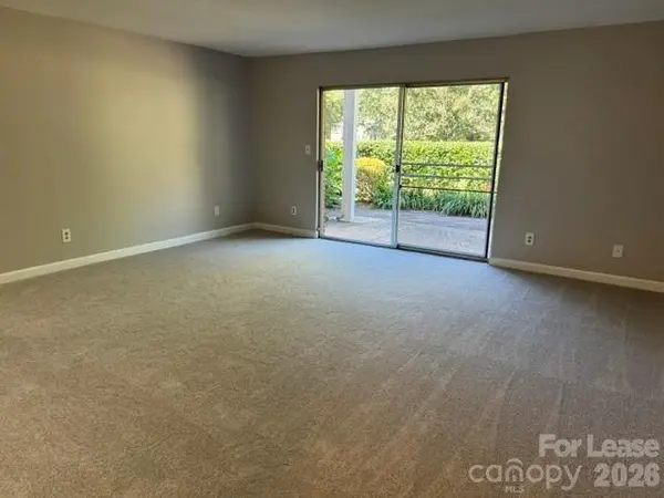 7105 Quail Meadow LN, Charlotte, NC 28210