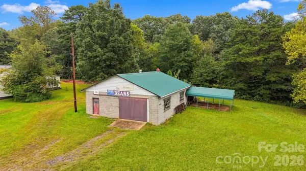 100 Duke ST, Granite Falls, NC 28630