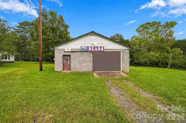 100 Duke ST, Granite Falls, NC 28630