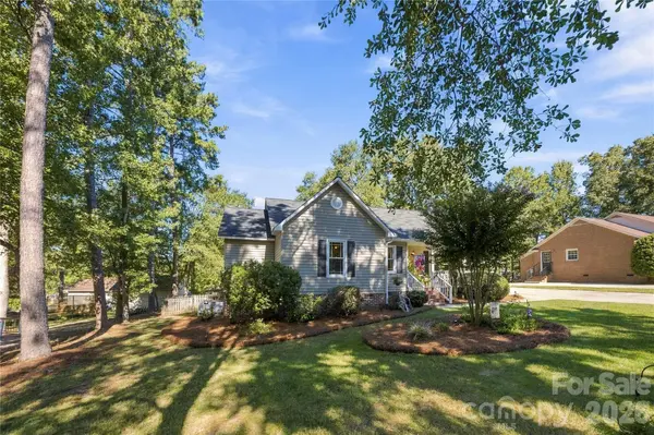 2598 Tully CT, Lancaster, SC 29720