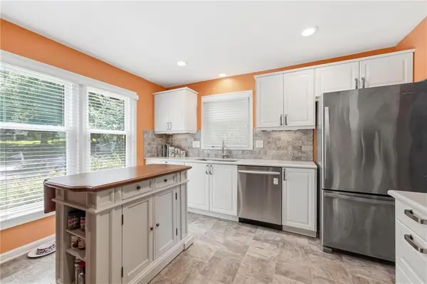 842 York PL, Liberty, MO 64068