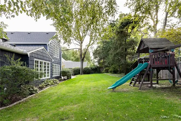 5310 MISSION WOODS RD, Mission Woods, KS 66205