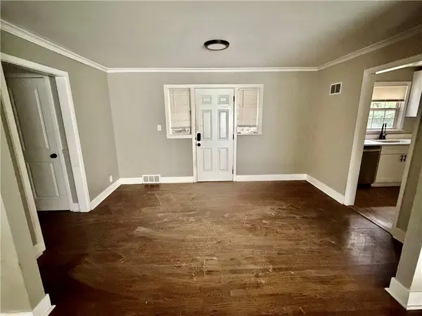 7606 Ward Pkwy, Kansas City, MO 64114