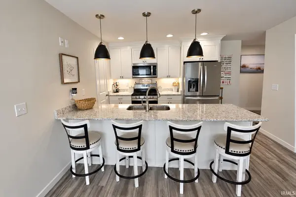 2543 Pecan Trace ***, Evansville, IN 47715