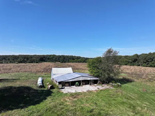 6825 S 250 W. ***, North Judson, IN 46366