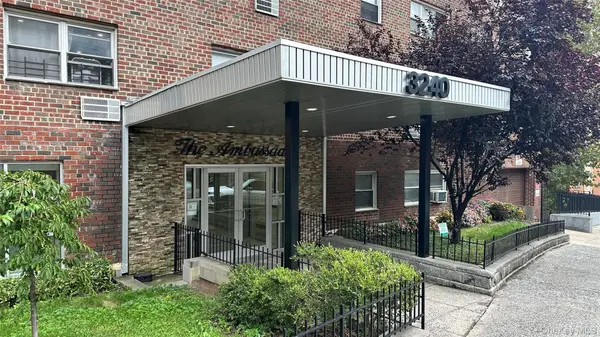 3240 Riverdale AVE #3J, Bronx, NY 10463