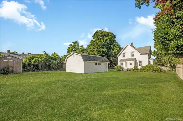 86 Union AVE, Islip, NY 11751
