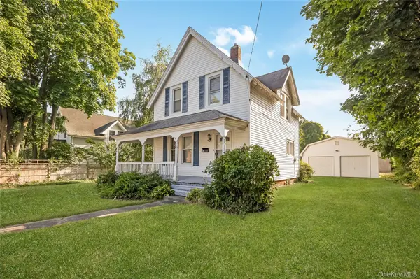86 Union AVE, Islip, NY 11751