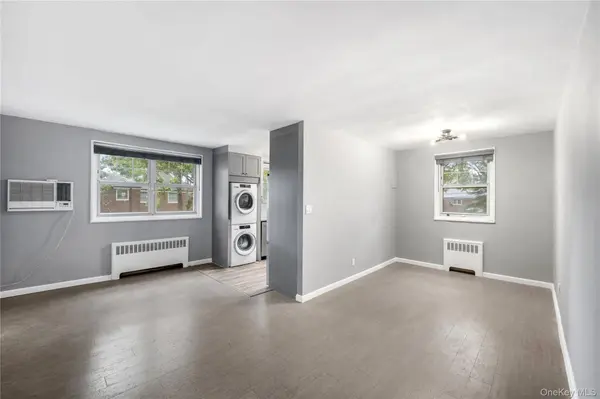 249-52 60th AVE #Upper, Little Neck, NY 11362