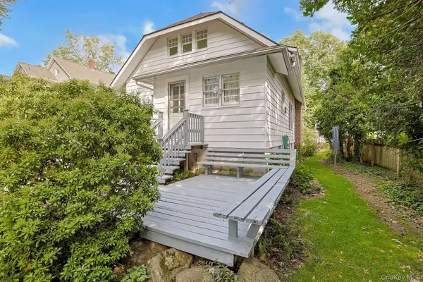 51 Roosevelt ST, Pearl River, NY 10965