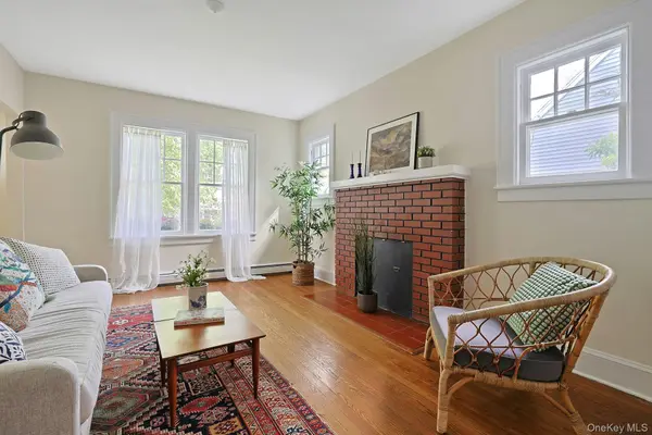 51 Roosevelt ST, Pearl River, NY 10965