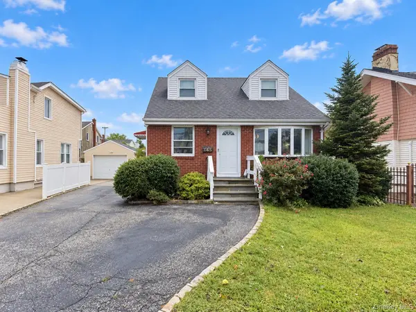 145 Westbury AVE, Mineola, NY 11501