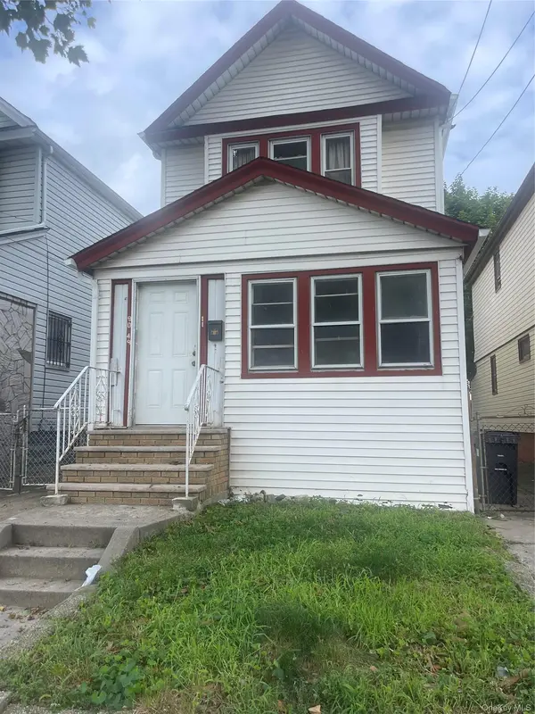 9049 176th ST, Jamaica, NY 11432